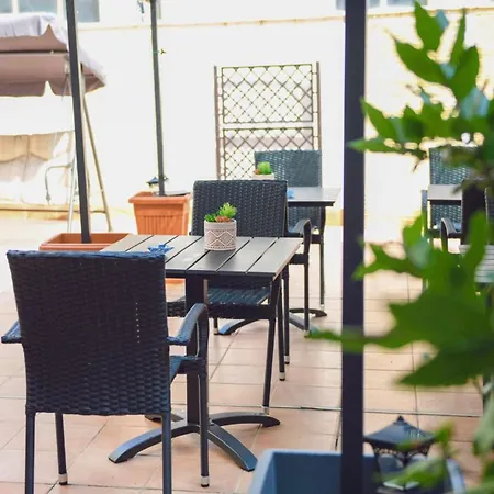 Πανσιόν Sunrise Αλγκέρο